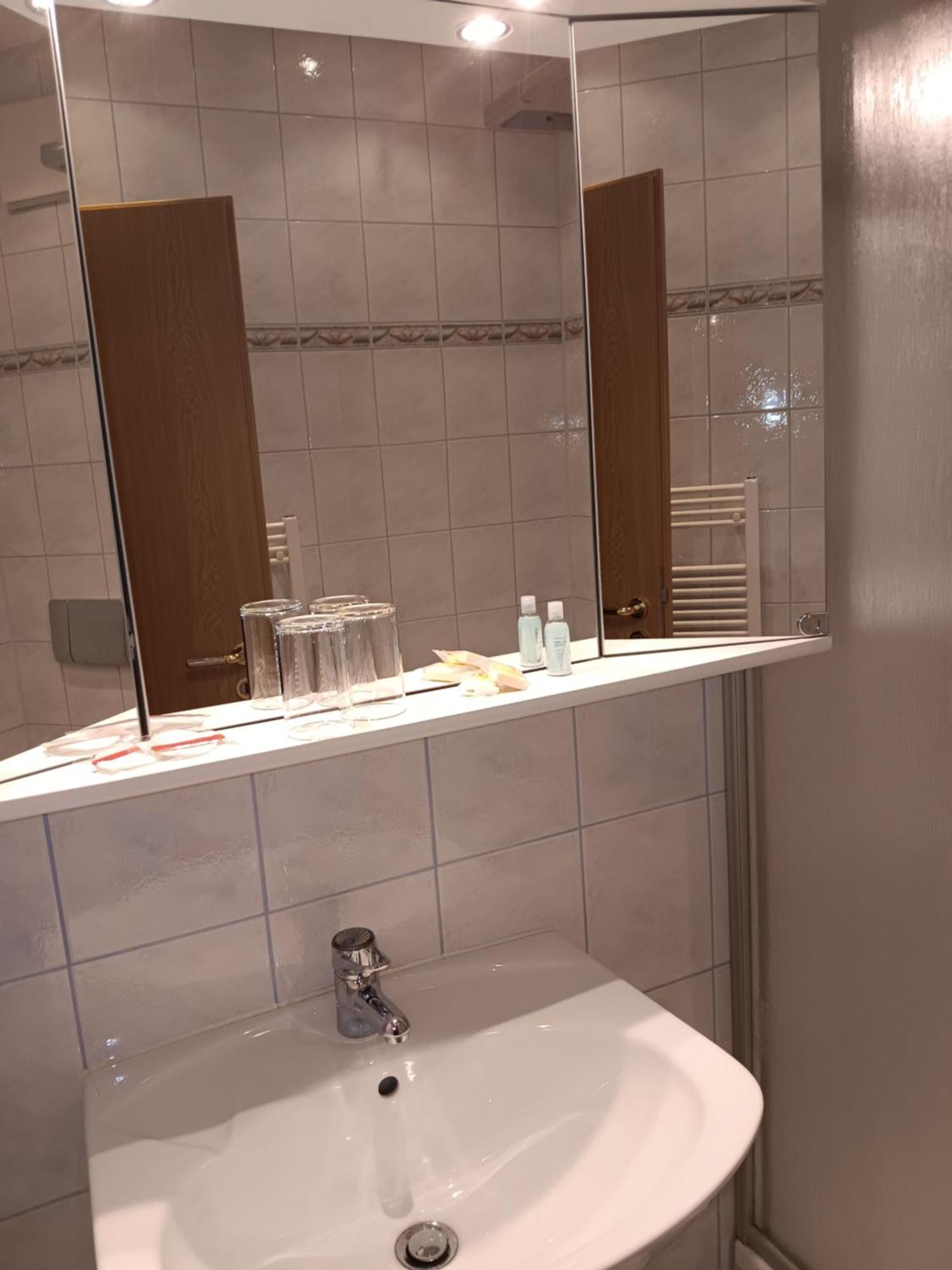 Hotel Burghof Schwarzatal Экстерьер фото
